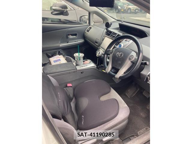 Toyota PRIUS ALPHA 2013-07 7878974-8