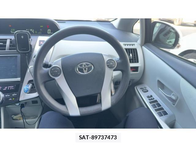 Toyota PRIUS ALPHA 2013-04 7878971-7