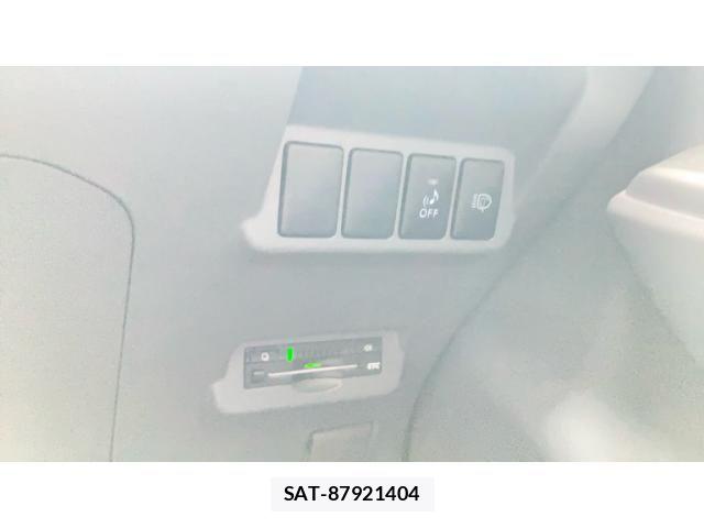 Toyota PRIUS ALPHA 2013-08 7878988-14