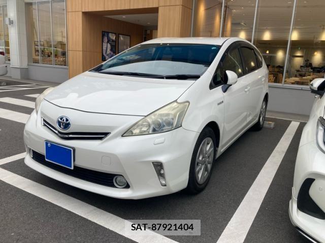 Toyota PRIUS ALPHA 2013-08 7878988-1