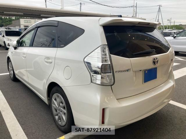 Toyota PRIUS ALPHA 2013-08 7878988-2