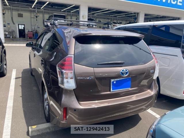 Toyota PRIUS ALPHA 2015-06 7878969-9