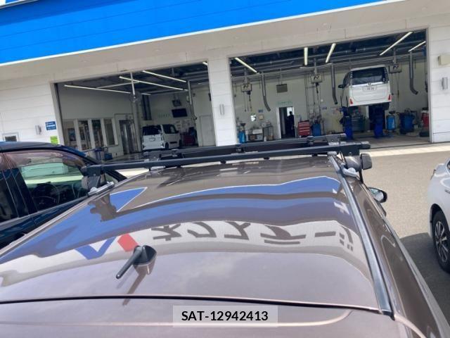Toyota PRIUS ALPHA 2015-06 7878969-11