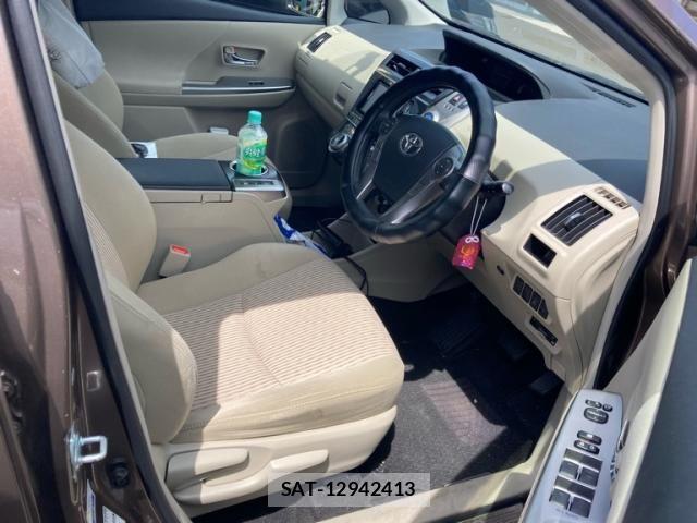 Toyota PRIUS ALPHA 2015-06 7878969-16