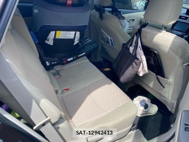 Toyota PRIUS ALPHA 2015-06 7878969-17
