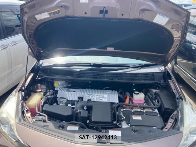 Toyota PRIUS ALPHA 2015-06 7878969-4