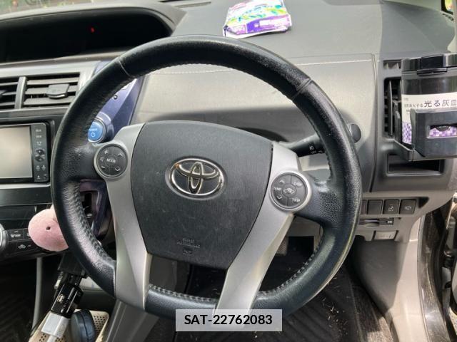 Toyota PRIUS ALPHA 2011-10 7878984-14