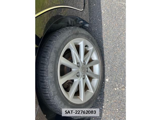 Toyota PRIUS ALPHA 2011-10 7878984-3