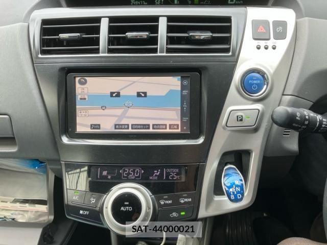 Toyota PRIUS ALPHA 2012-03 7878992-18