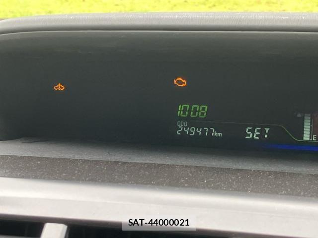 Toyota PRIUS ALPHA 2012-03 7878992-21