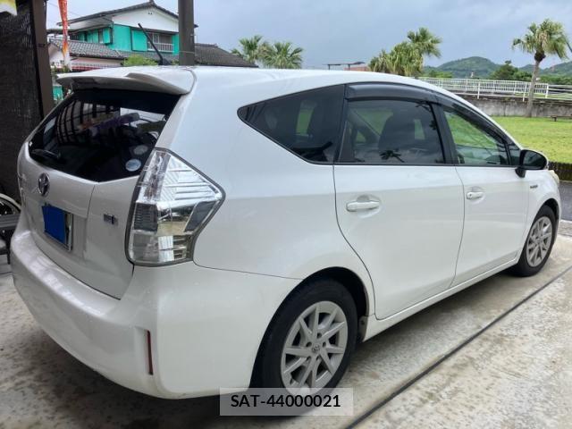 Toyota PRIUS ALPHA 2012-03 7878992-3