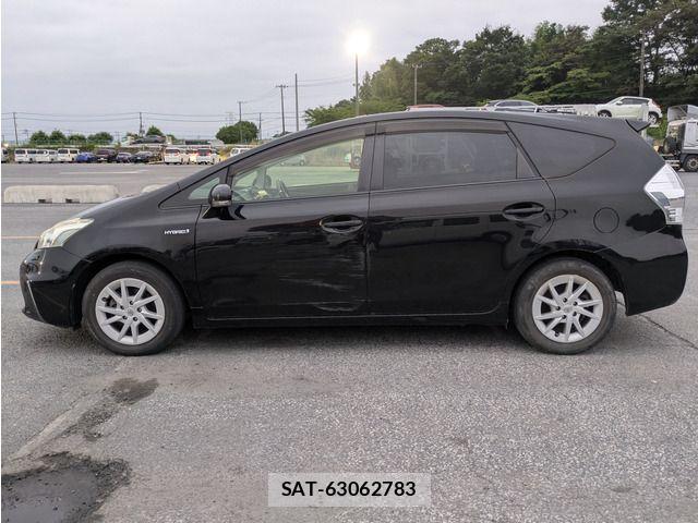 Toyota PRIUS ALPHA 2012-03 7878978-6
