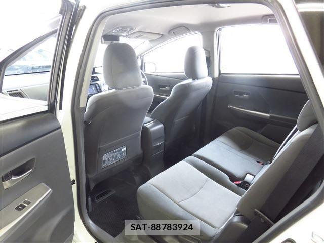 Toyota PRIUS ALPHA 2014-05 7878965-12