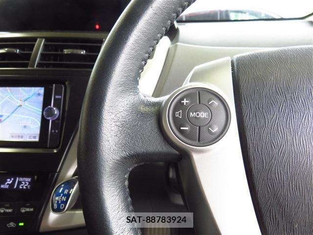 Toyota PRIUS ALPHA 2014-05 7878965-7