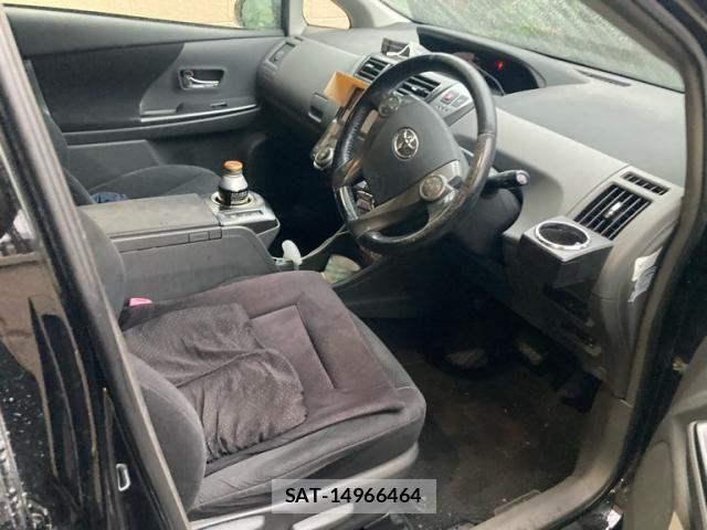Toyota PRIUS ALPHA 2014-03 7878991-9