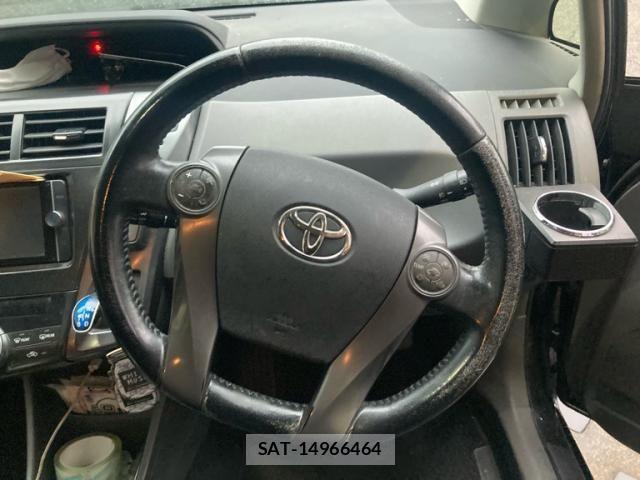 Toyota PRIUS ALPHA 2014-03 7878991-13