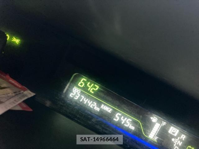 Toyota PRIUS ALPHA 2014-03 7878991-14