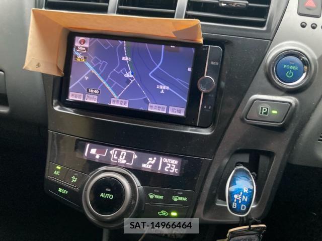 Toyota PRIUS ALPHA 2014-03 7878991-15