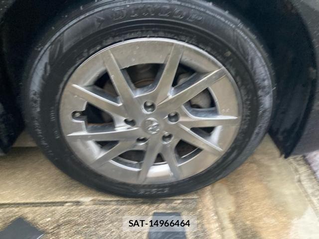 Toyota PRIUS ALPHA 2014-03 7878991-7