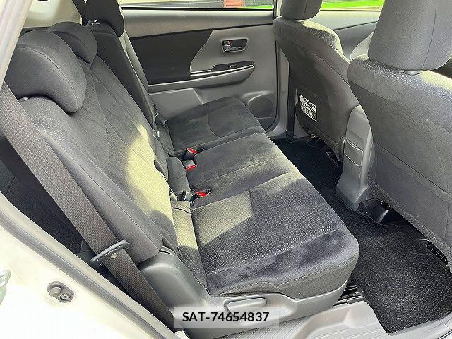 Toyota PRIUS ALPHA 2014-02 7903260-9