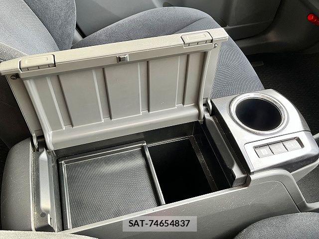 Toyota PRIUS ALPHA 2014-02 7903260-11