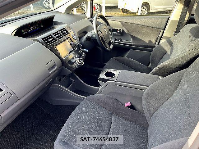Toyota PRIUS ALPHA 2014-02 7903260-18