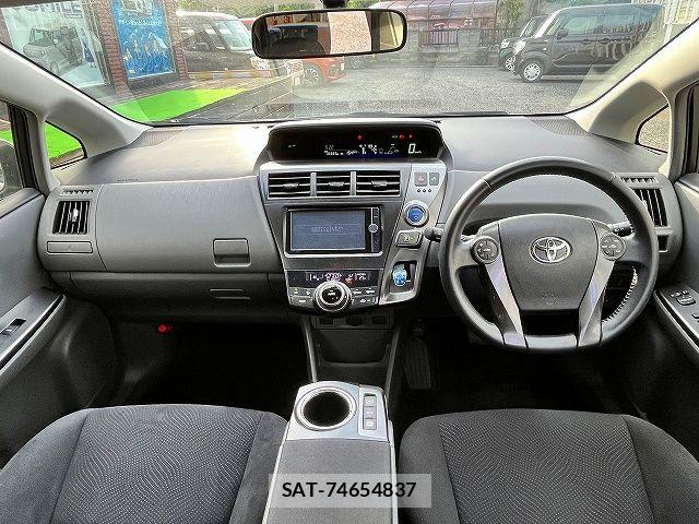 Toyota PRIUS ALPHA 2014-02 7903260-1