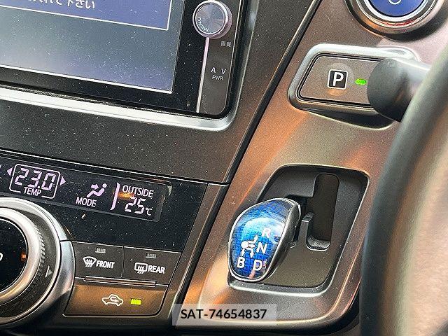 Toyota PRIUS ALPHA 2014-02 7903260-19