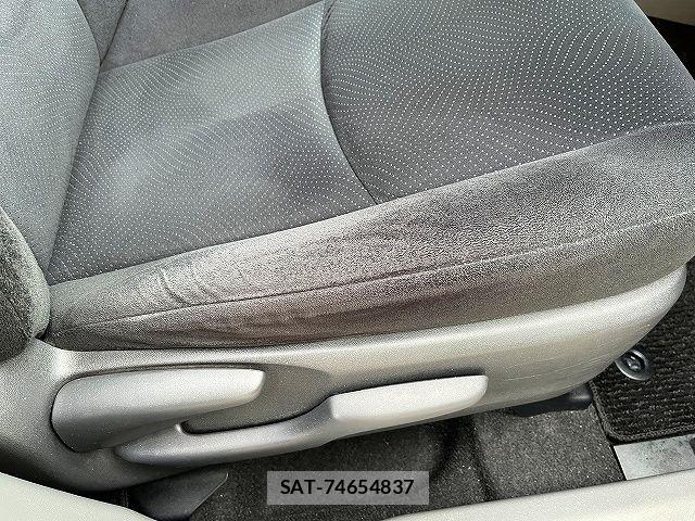 Toyota PRIUS ALPHA 2014-02 7903260-22