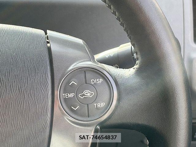 Toyota PRIUS ALPHA 2014-02 7903260-23