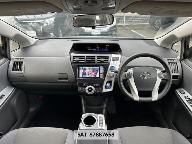 Toyota PRIUS ALPHA 2012-01 7903259-13