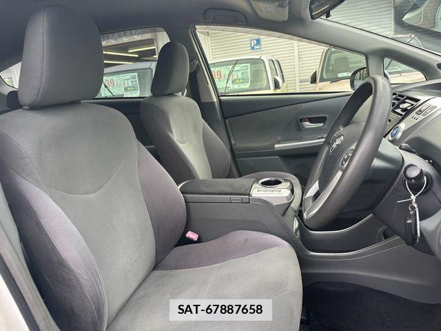 Toyota PRIUS ALPHA 2012-01 7903259-14