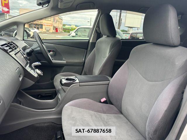 Toyota PRIUS ALPHA 2012-01 7903259-17