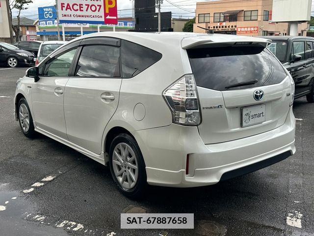 Toyota PRIUS ALPHA 2012-01 7903259-4