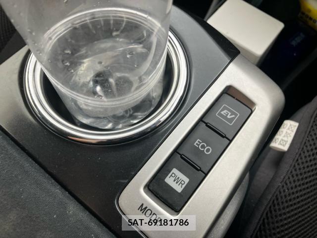 Toyota PRIUS ALPHA 2012-07 7903261-21
