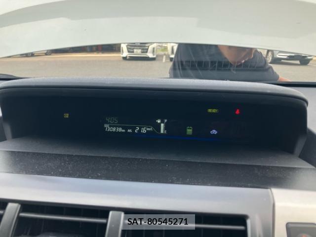 Toyota PRIUS ALPHA 2012-01 7963354-11