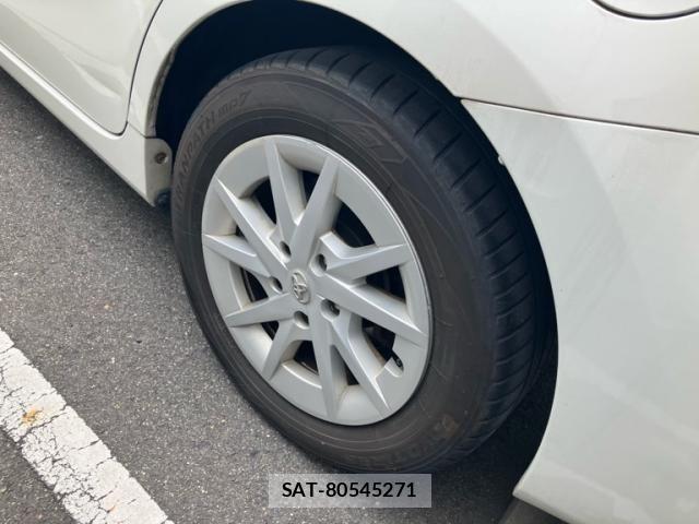 Toyota PRIUS ALPHA 2012-01 7963354-6