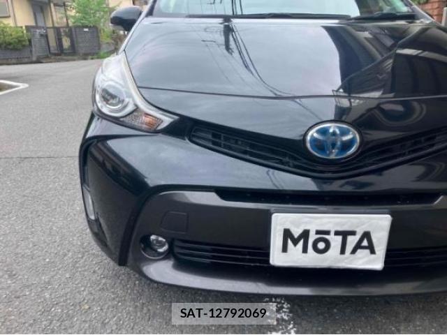Toyota PRIUS ALPHA 2016-12 7963349-3