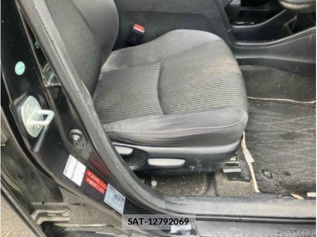 Toyota PRIUS ALPHA 2016-12 7963349-6