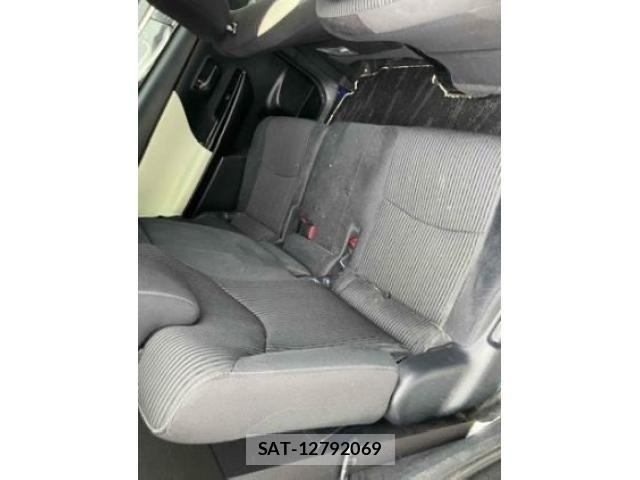 Toyota PRIUS ALPHA 2016-12 7963349-7
