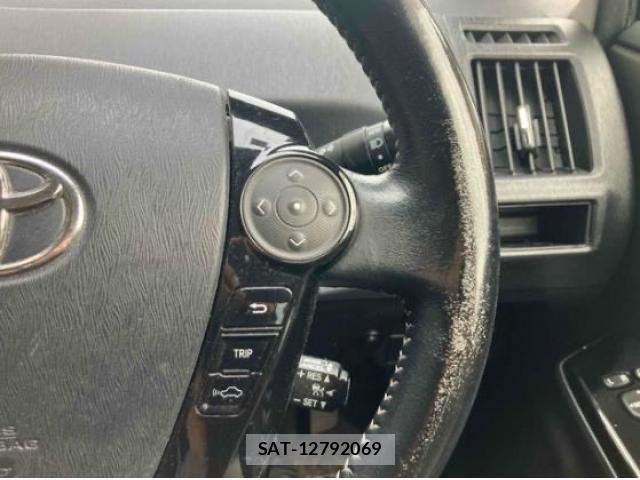 Toyota PRIUS ALPHA 2016-12 7963349-8