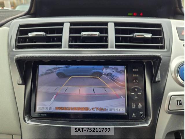 Toyota PRIUS ALPHA 2012-04 7963353-20