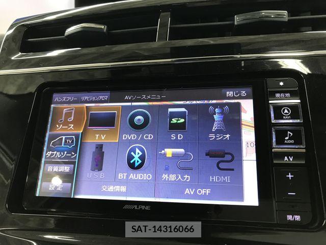 Toyota PRIUS ALPHA 2018-09 7963348-13
