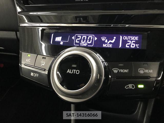 Toyota PRIUS ALPHA 2018-09 7963348-16