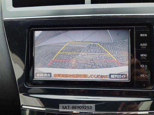 Toyota PRIUS ALPHA 2015-08 7963350-16
