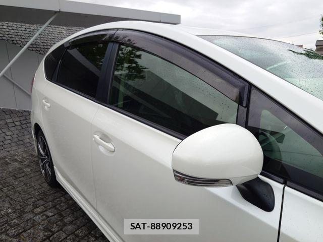 Toyota PRIUS ALPHA 2015-08 7963350-4