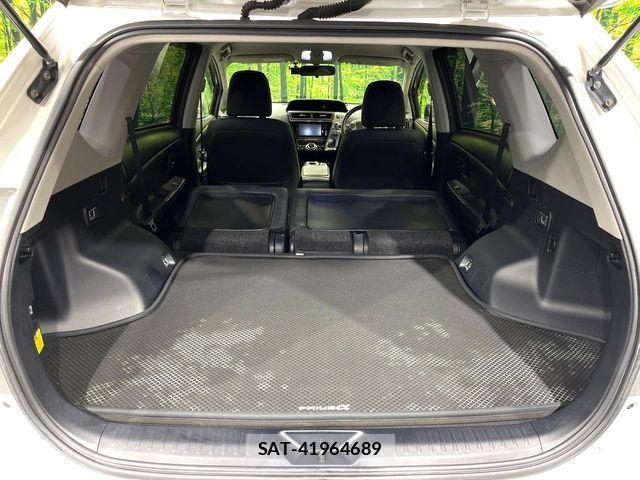 Toyota PRIUS ALPHA 2015-07 7980709-9