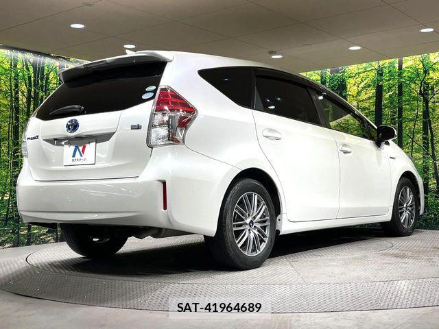 Toyota PRIUS ALPHA 2015-07 7980709-16