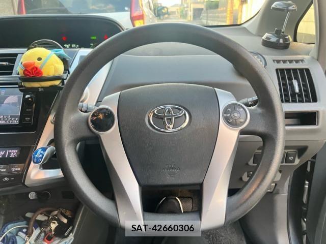 Toyota PRIUS ALPHA 2011-10 7980712-13