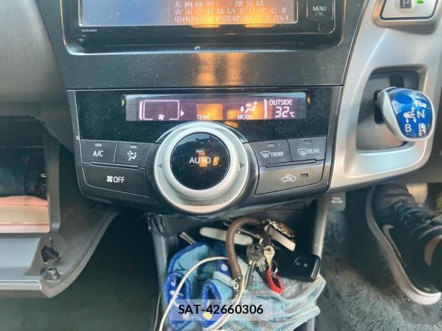Toyota PRIUS ALPHA 2011-10 7980712-17